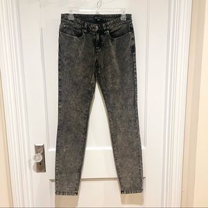 ⭐️ Eileen Fisher Velvet Acid Wash Jeans 4